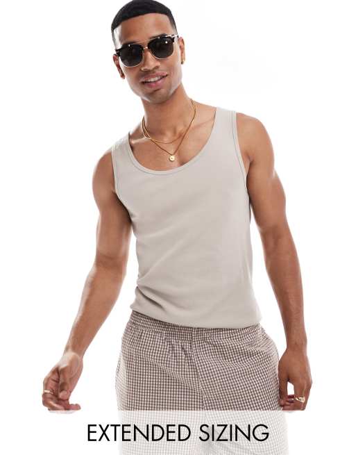 ASOS DESIGN – Eng anliegendes, geripptes Trägershirt in Steinbeige