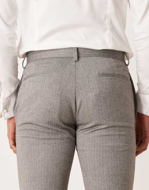 ASOS DESIGN – Eng geschnittene Anzughose aus Flanell in Grau mit Fischgrätmuster, 4 von 5