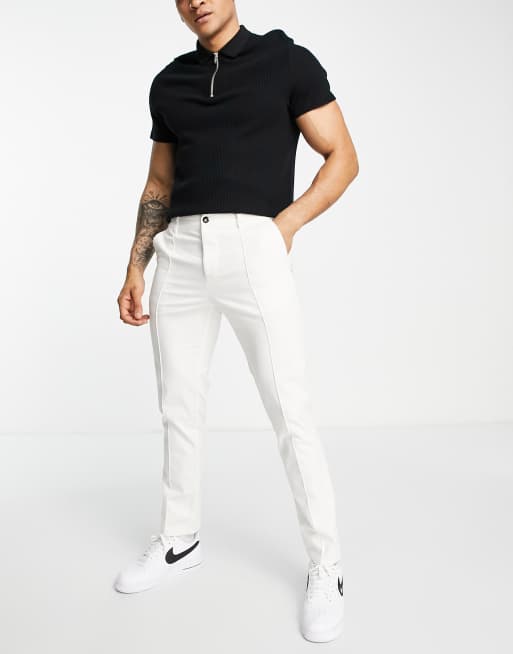 ASOS DESIGN – Eng geschnittene Chinohose in gebrochenem Weiß mit Biesen 