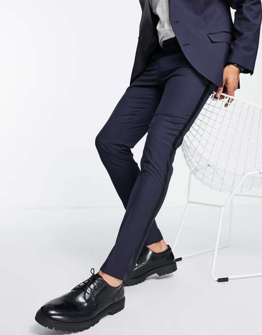 ASOS DESIGN – Eng geschnittene Smokinghose in Marineblau mit Satinstreifen an den Seiten, 4 von 4
