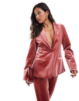 ASOS DESIGN - Eng geschnittener Samt-Blazer in Rosa