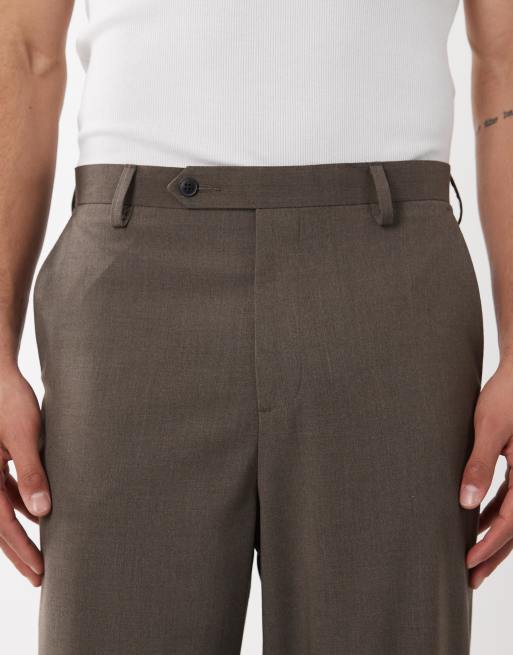 ASOS DESIGN – Eng zulaufende Relaxed-Fit-Anzughose in Khaki, 4 von 5