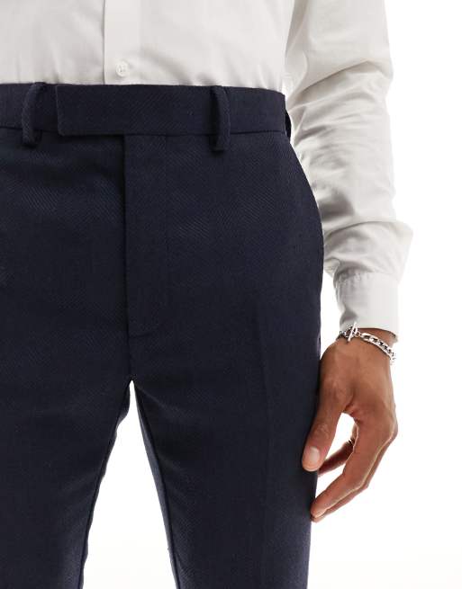 ASOS DESIGN – Enge Anzughose aus Wollmix in Marineblau mit Fischgrätmuster, 2 von 5