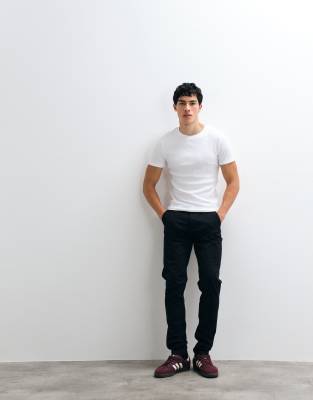 Enge Chinohose in Schwarz Schwarz 52 Short