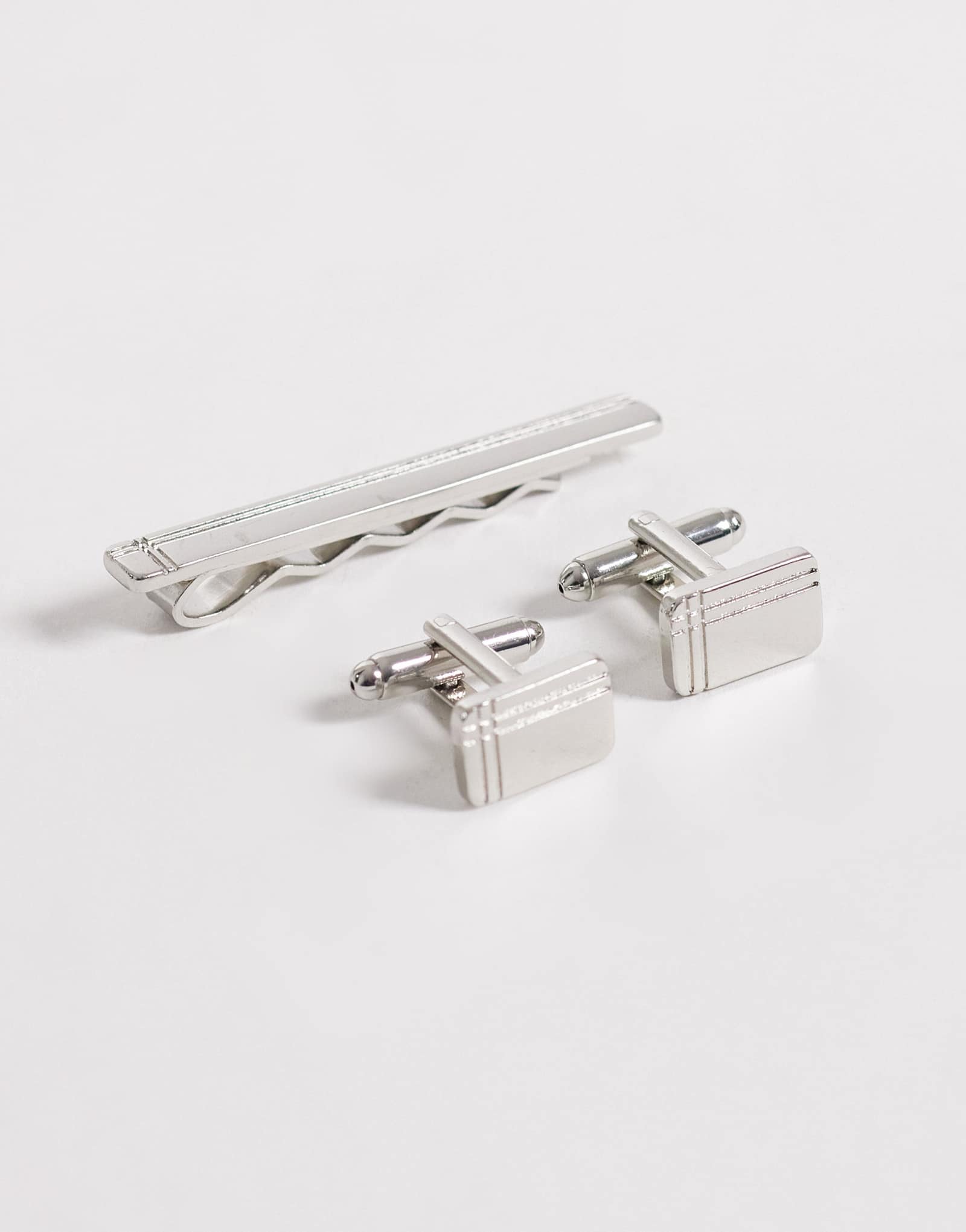 Заколка для галстука и запонки ASOS DESIGN с выгравированным рисунком из серебра