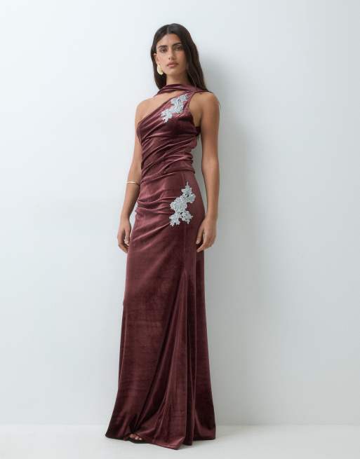 ASOS DESIGN ensemble 2 pièces jupe longue drapée en velours à détail brodé marron, 4 de 5