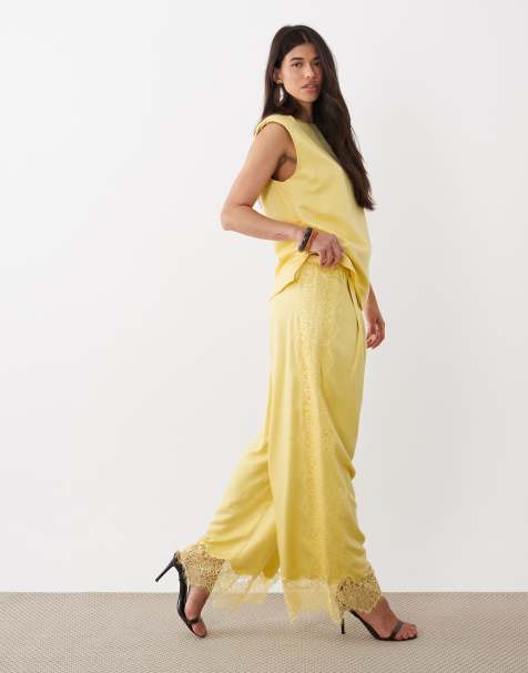 ASOS DESIGN - Ensemble ajusté en satin avec t-shirt oversize et détails en dentelle - Citron - view 1