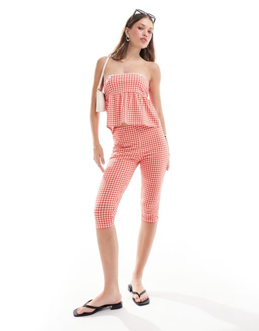 ASOS DESIGN - Ensemble avec top bandeau à basque et legging court ou jupe-short à imprimé vichy
