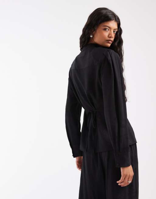 ASOS DESIGN ensemble chemise en jacquard satiné à col mao et taille cintrée, 4 de 4