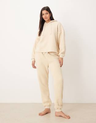 ASOS DESIGN - Ensemble confort duveteux avec pantalon de jogging et sweat à capuche oversize - Avoine-Gris