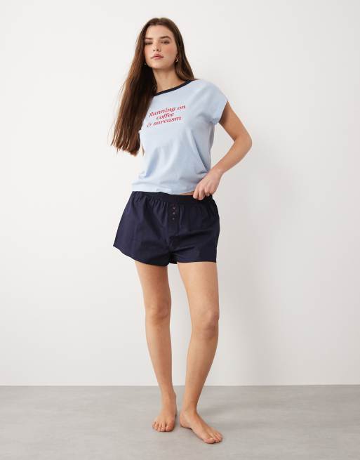 ASOS DESIGN - Ensemble de pyjama avec short tissé et t-shirt à imprimé café et sarcasme - Bleu, 2 de 4