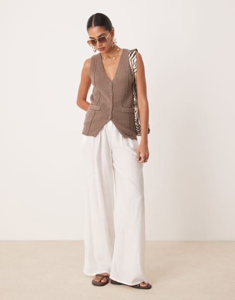 ASOS DESIGN - Ensemble gilet de costume col V à surpiqûres et pantalon large en maille - Moka - view 1