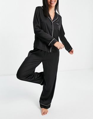 ASOS DESIGN - Ensemble pyjama avec chemise à manches longues et pantalon en satin - Noir | ASOS
