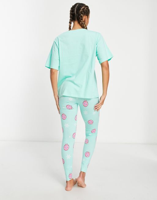 ASOS DESIGN - Ensemble pyjama avec t-shirt oversize et legging imprimé boules de Noël sur la poitrine - Menthe, 3 de 4