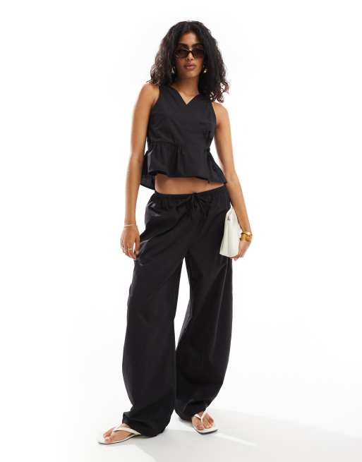 ASOS DESIGN - Ensemble top cache-cœur fluide et pantalon - Noir