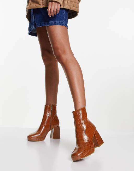 ASOS DESIGN - Era - Gyldenbrune højhælede plateaustøvler med krokodillemønster, 2 af 4