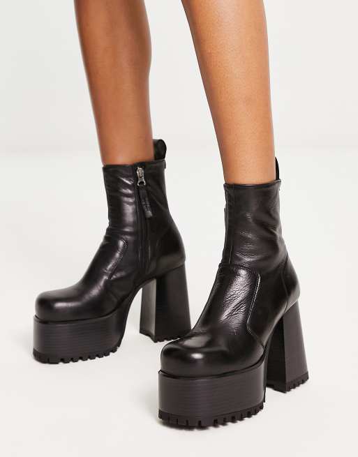 ASOS DESIGN Erika Bottes plateforme en cuir de qualit