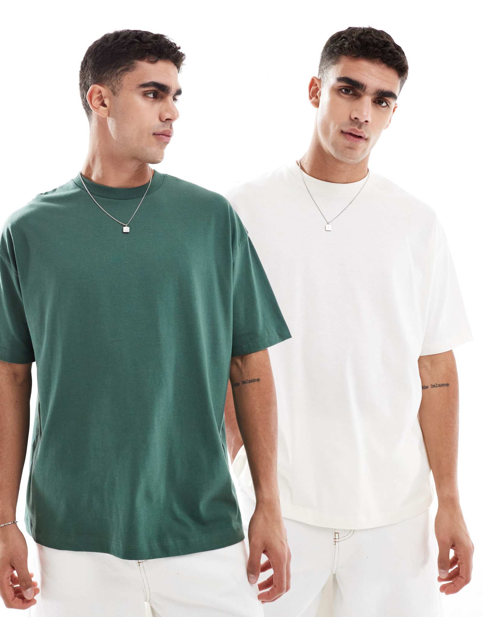 ASOS DESIGN essential - 2 упаковки футболок оверсайз темно-зеленого и кремового цветов    