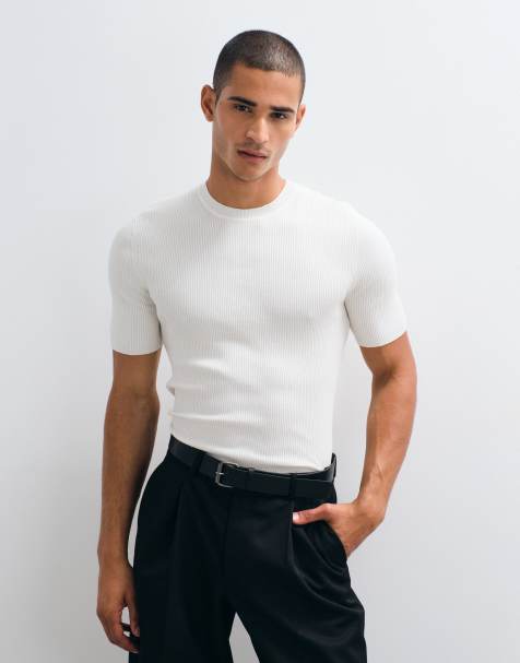 ASOS DESIGN Essential – Biały prążkowany sweter o kroju podkreślającym sylwetkę z okrągłym dekoltem - view 1