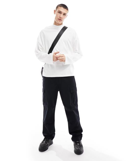 ASOS DESIGN – Essential – Biały T-shirt oversize z długimi rękawami i golfem