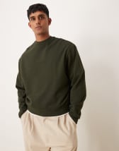 essential boxy oversized sweatshirt in dark green