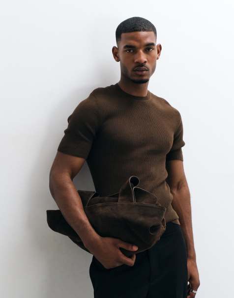 ASOS DESIGN Essential – Brązowy prążkowany sweter z okrągłym dekoltem o kroju podkreślającym sylwetkę - view 1