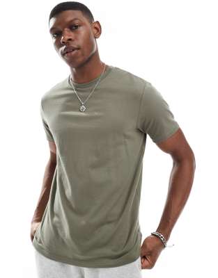 essential crew neck t-shirt in khaki-Green