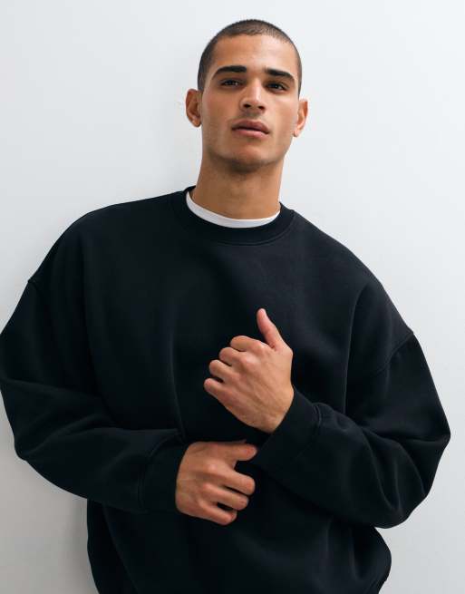 ASOS DESIGN essential extreme oversized sweatshirt in black, 3 of 5