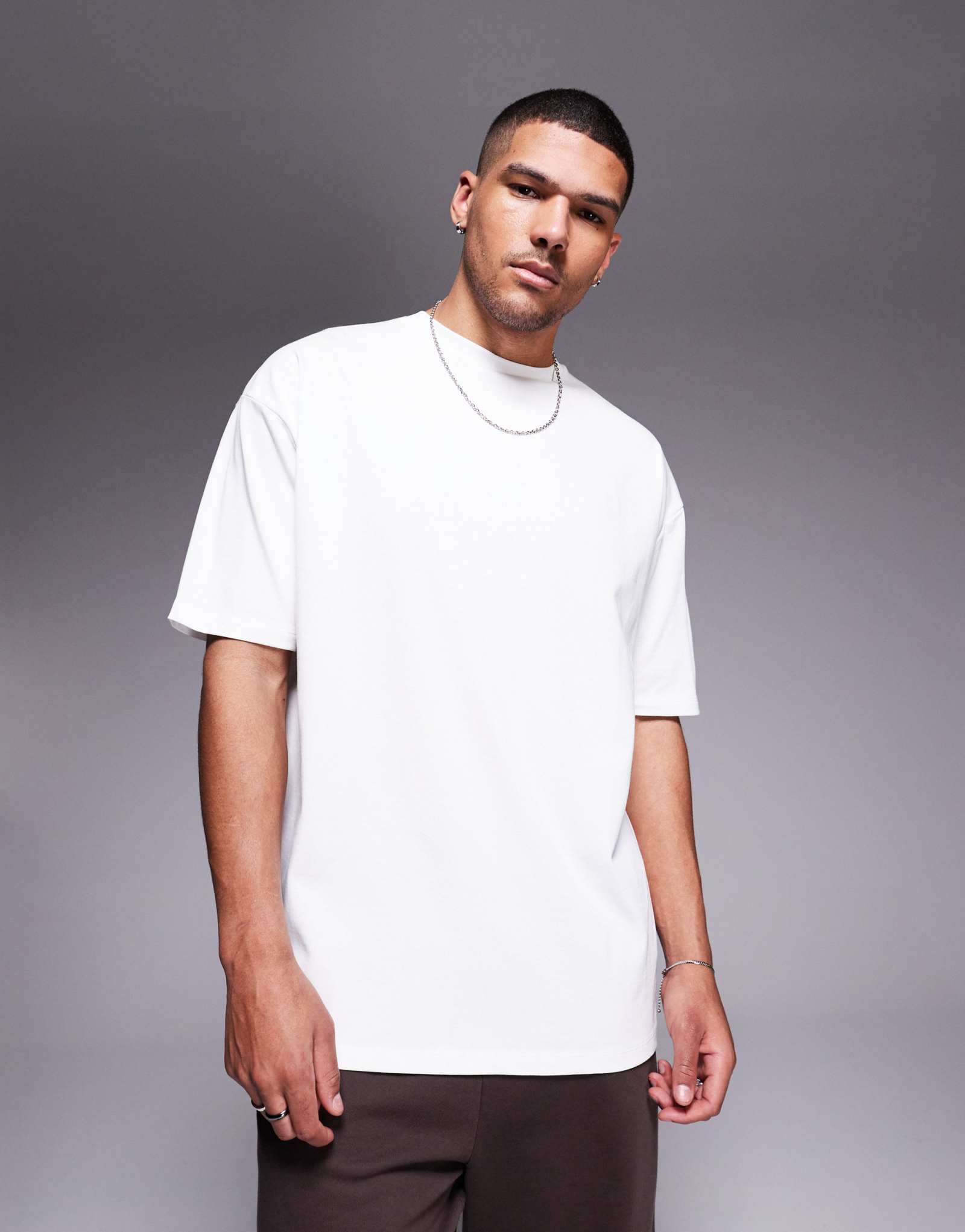 Футболка ASOS DESIGN essential heavyweight oversize 240gsm белого цвета