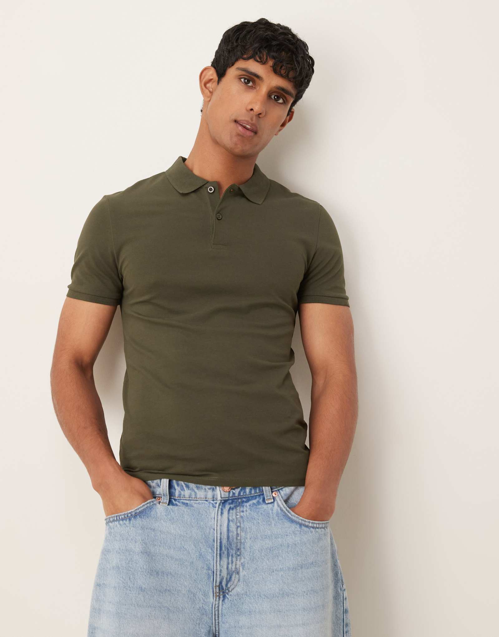 Поло из пике essential muscle fit от ASOS DESIGN темно-зеленого цвета  