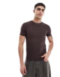[ASOS DESIGN] ASOS DESIGN essential muscle fit t-shirt in brown 2XL Seal brown