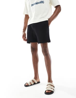 ASOS DESIGN – Essential – Slim-Fit Shorts in Schwarz