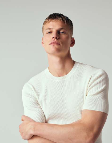 ASOS DESIGN – Essential – Vit, tunt ribbstickad topp i muscle fit med rund halsringning - view 1
