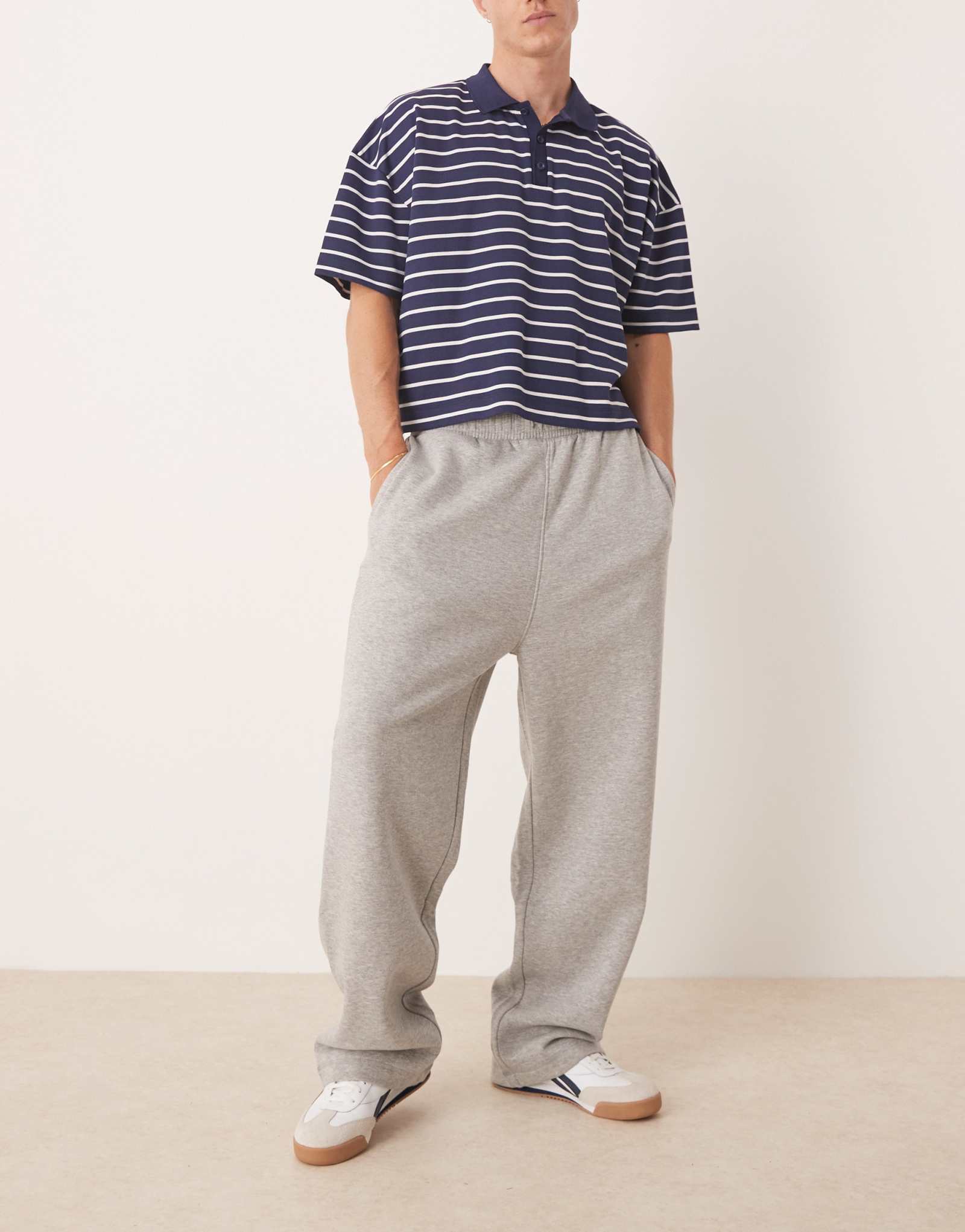 Широкие спортивные брюки ASOS DESIGN essential из серого вереска 
