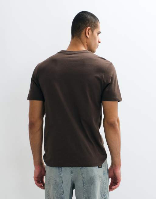 ASOS DESIGN – Essentials – 2er-Pack T-Shirts in Steinbeige und Braun mit Regular-Fit-Schnitt, 4 von 5
