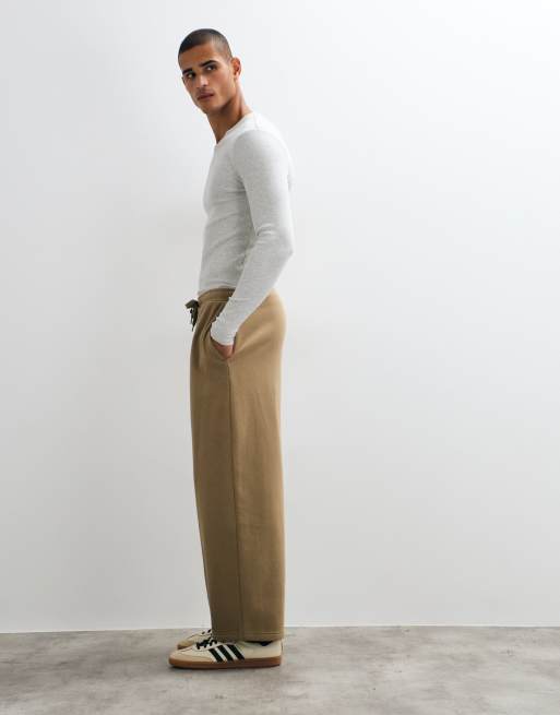ASOS DESIGN essentials balloon jogger in brown, 2 of 5