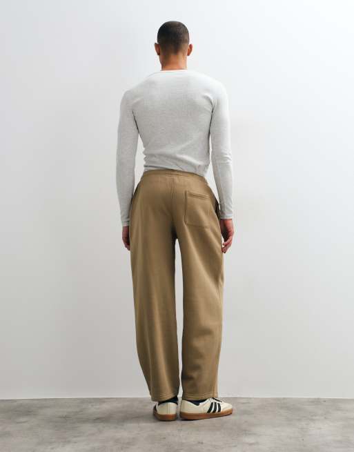 ASOS DESIGN essentials balloon jogger in brown, 3 of 5