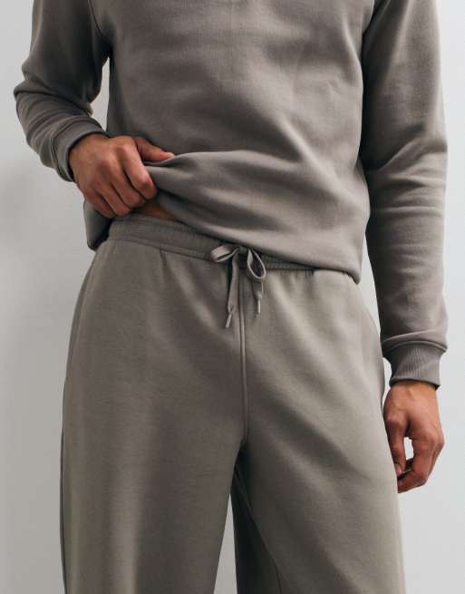 ASOS DESIGN essentials balloon jogger in Hematite, 4 of 5