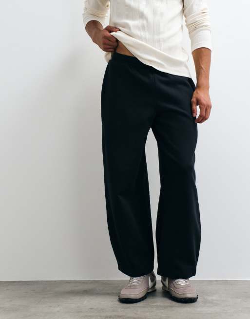 ASOS DESIGN Essentials balloon pants in black, 2 of 5