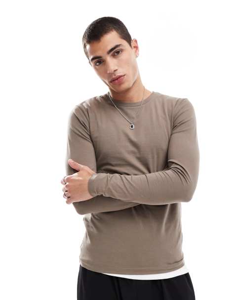 ASOS DESIGN - Essentials - Beige og tætsiddende T-shirt med lange ærmer - view 1
