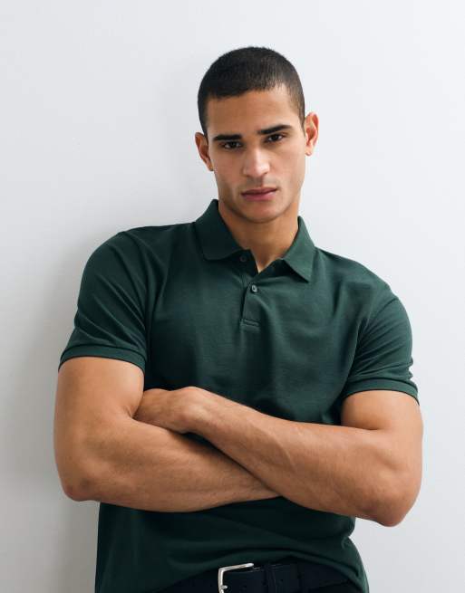 ASOS DESIGN - Essentials - Confezione da 2 polo vestibilità classica in piqué verde scuro e nero, 4 di 5