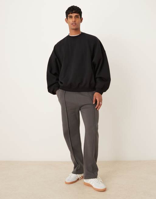 ASOS DESIGN essentials extreme oversized sweatshirt in black , 2 of 5