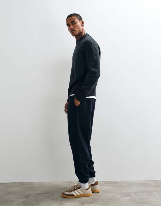 ASOS DESIGN essentials Jogger mit Bündchen in Marineblau - NAVY, 3 von 5