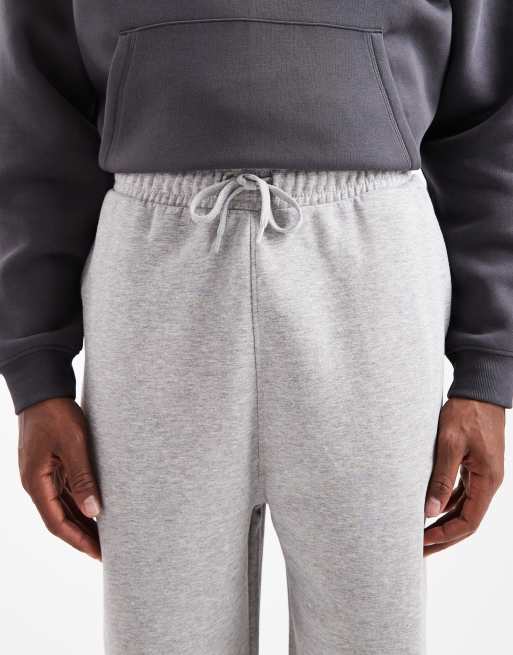 ASOS DESIGN - Essentials - Joggingbroek met wijde pijpen in gemêleerd grijs  , 4 van 5