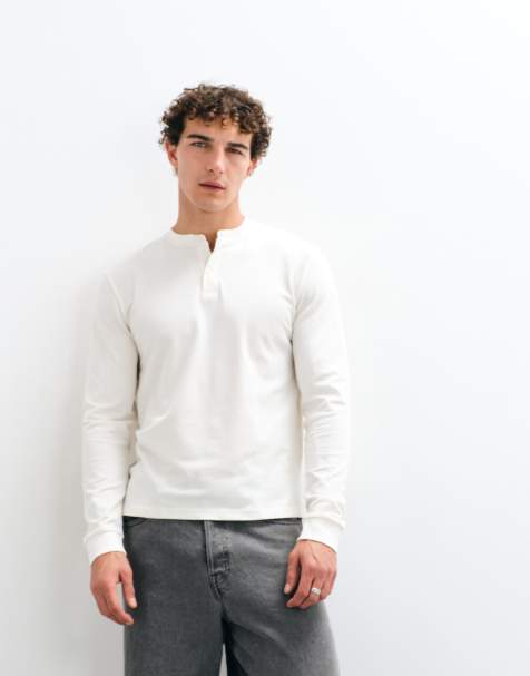 ASOS DESIGN Essentials langærmet henley T-shirt i creme - view 1