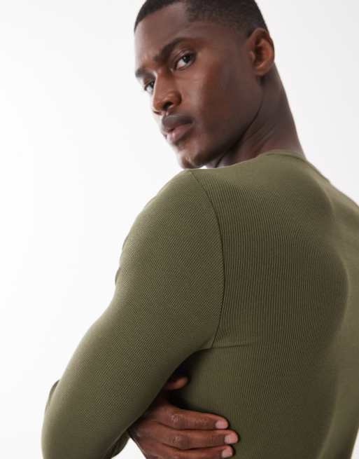 ASOS DESIGN Essentials langærmet tætsiddende T-shirt i grøn, 2 af 5