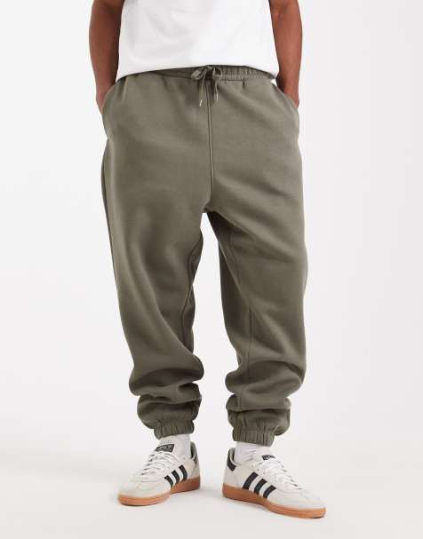 ASOS DESIGN – Essentials – Lockere Jogginghose in Khaki - view 1