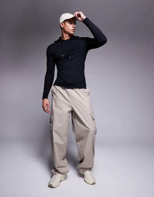 ASOS DESIGN - Essentials - Muscle fit hoodie in zwart, 2 van 4