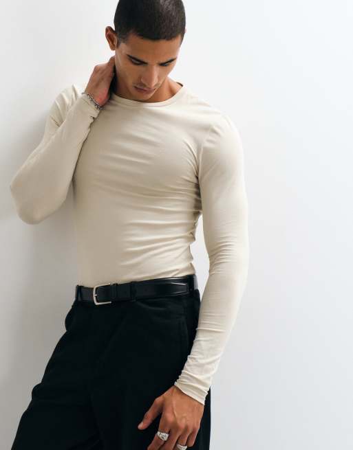 ASOS DESIGN Essentials muscle fit long sleeve t-shirt in beige, 5 of 5