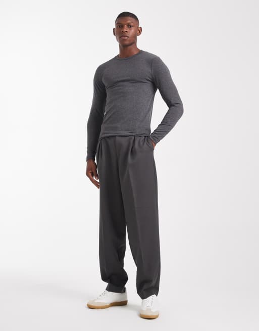 ASOS DESIGN essentials muscle fit long sleeve t-shirt in charcoal  , 2 of 5
